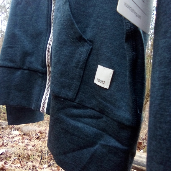 Vuori Halo Performance Hoodie Midnight Heather Women's Medium NWT - Picture 5 of 7
